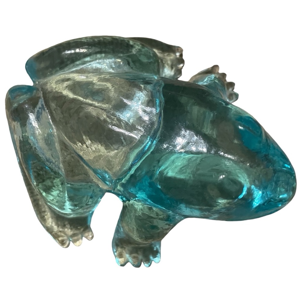 Aqua blue(pics don’t do the color justice)heavy glass hollow belly detailed frog